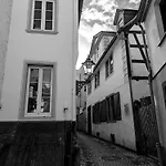 Iii Rhein Charme Gemütlichkeit, Style&geschichte Bei Katrin Und Familie Iii Apartment