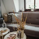 Iii Rhein Charme Gemütlichkeit, Style&geschichte Bei Katrin Und Familie Iii