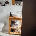 Apartment Iii Rhein Charme Gemütlichkeit, Style&geschichte Bei Katrin Und Familie Iii *