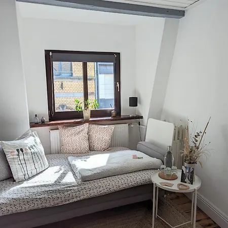Apartment Iii Rhein Charme Gemuetlichkeit, Style & Geschichte Bei Katrin Und Familie Iii *
