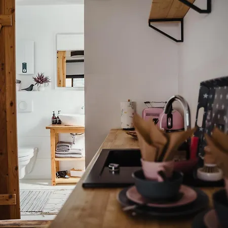 Appartamento Iii Rhein Charme Gemuetlichkeit, Style & Geschichte Bei Katrin Und Familie Iii Coblenza