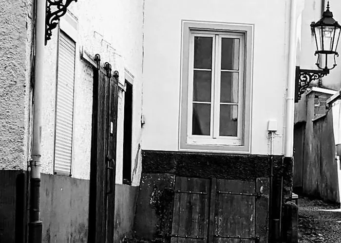 Iii Rhein Charme Gemuetlichkeit, Style & Geschichte Bei Katrin Und Familie Iii * Koblenz (Rhineland-Palatinate)