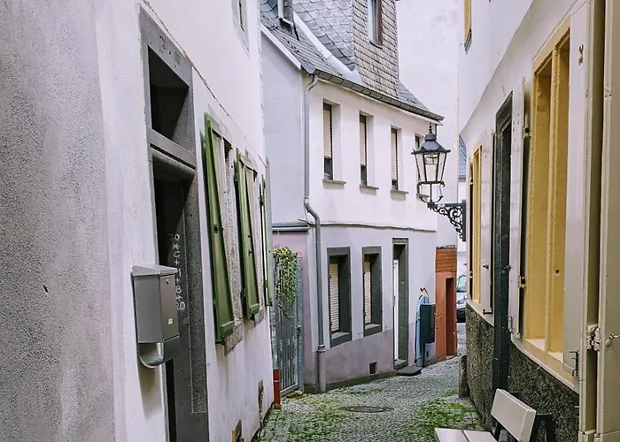 Appartement Iii Rhein Charme Gemuetlichkeit, Style & Geschichte Bei Katrin Und Familie Iii