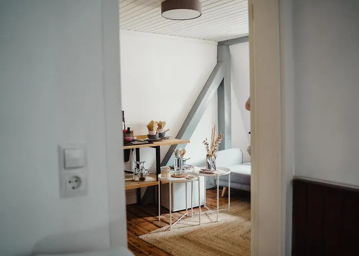 Appartement Iii Rhein Charme Gemuetlichkeit, Style & Geschichte Bei Katrin Und Familie Iii